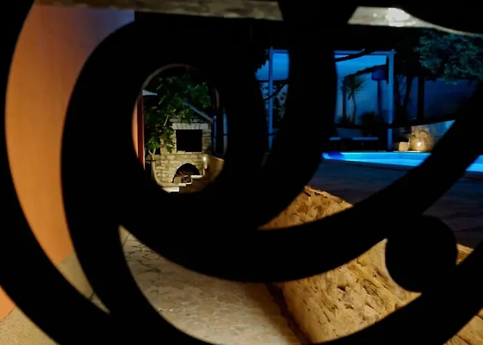 Nyaraló Mikula Maslinica